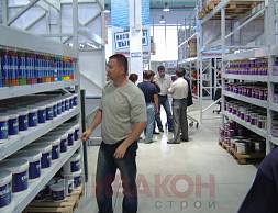 Строительный супермаркет "Большой ремонт": стеллажи Cash&Carry